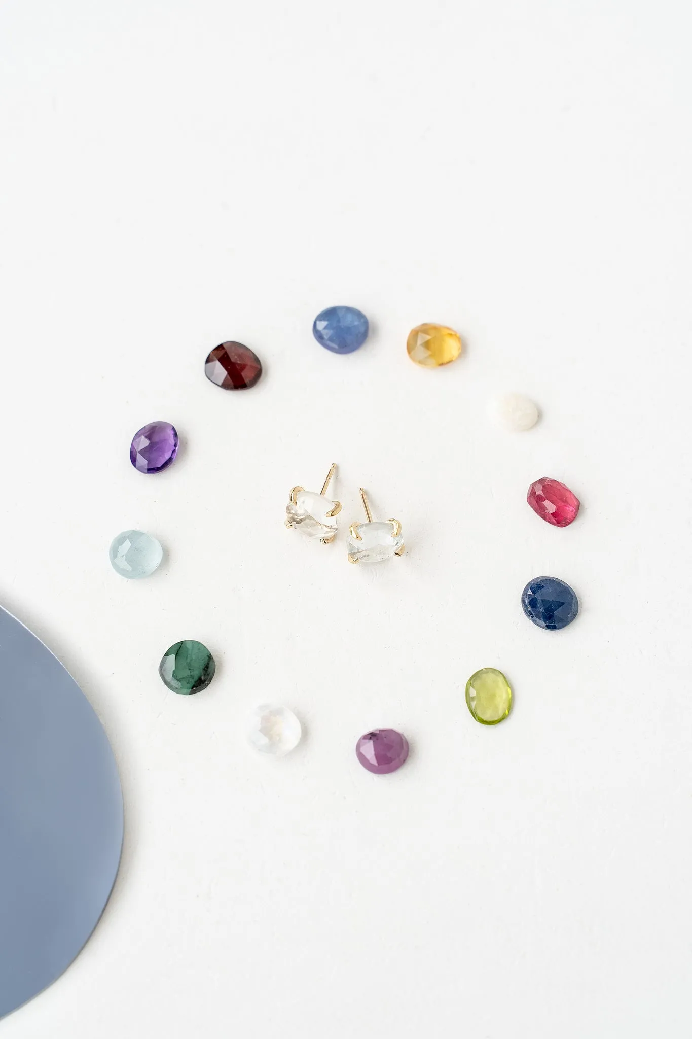 Elements Spectra Studs