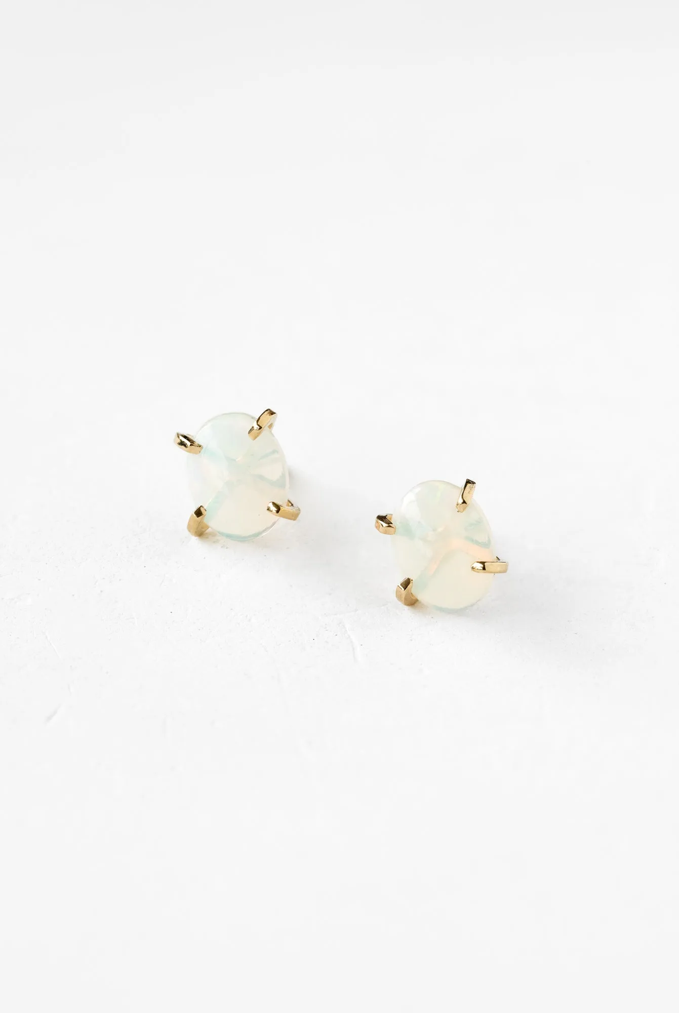 Elements Spectra Studs