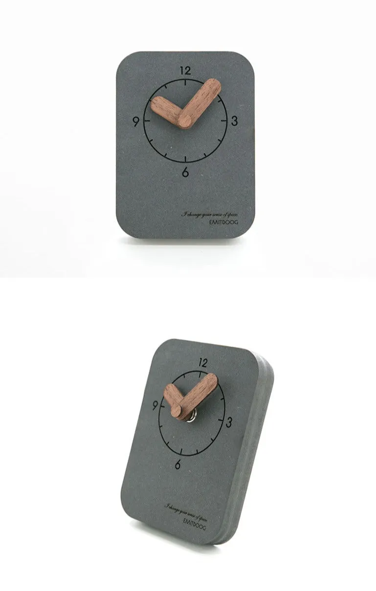 Emitdoog Minimalist Clock