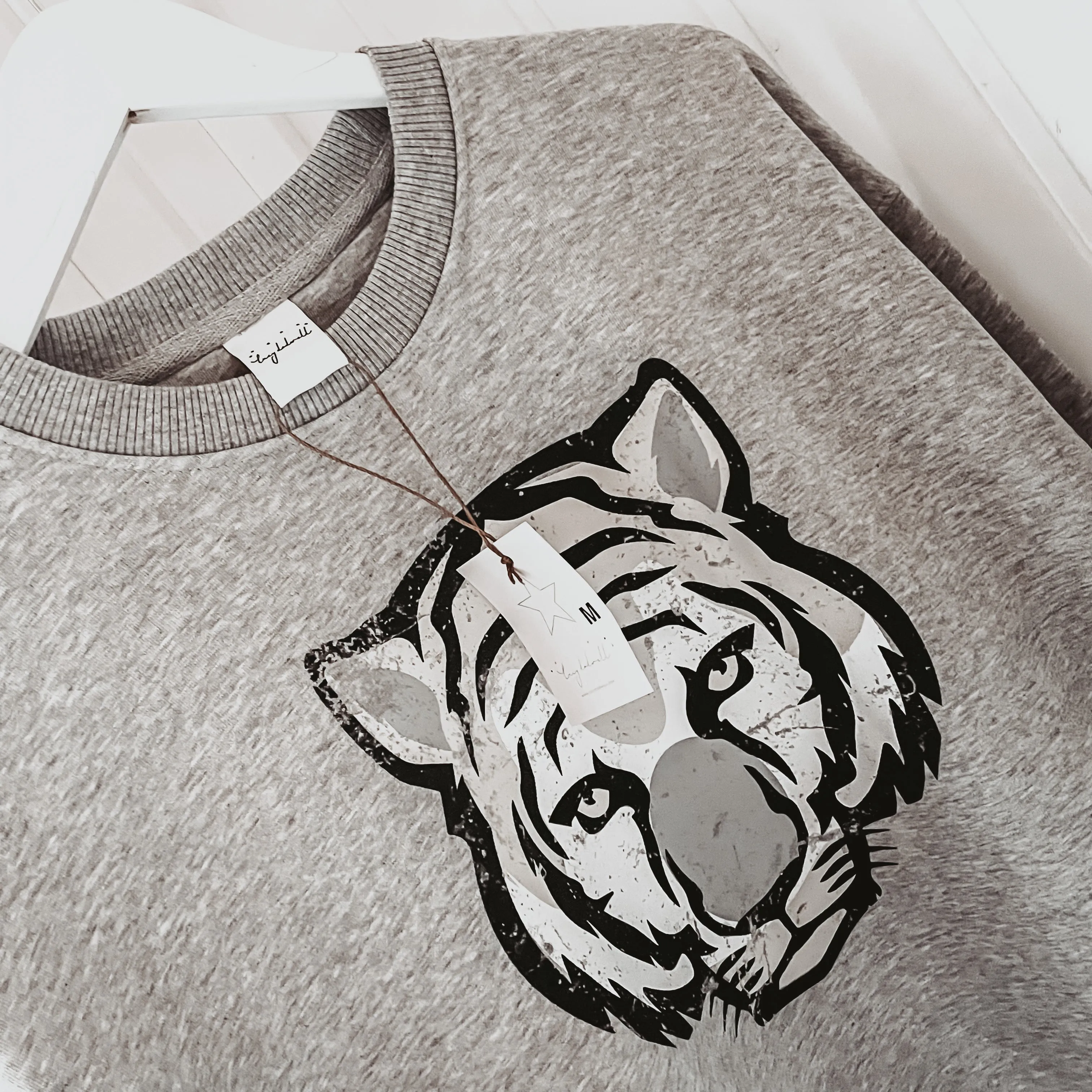 Grey tiger sweatshirt *super slouchy fit* *now half price*