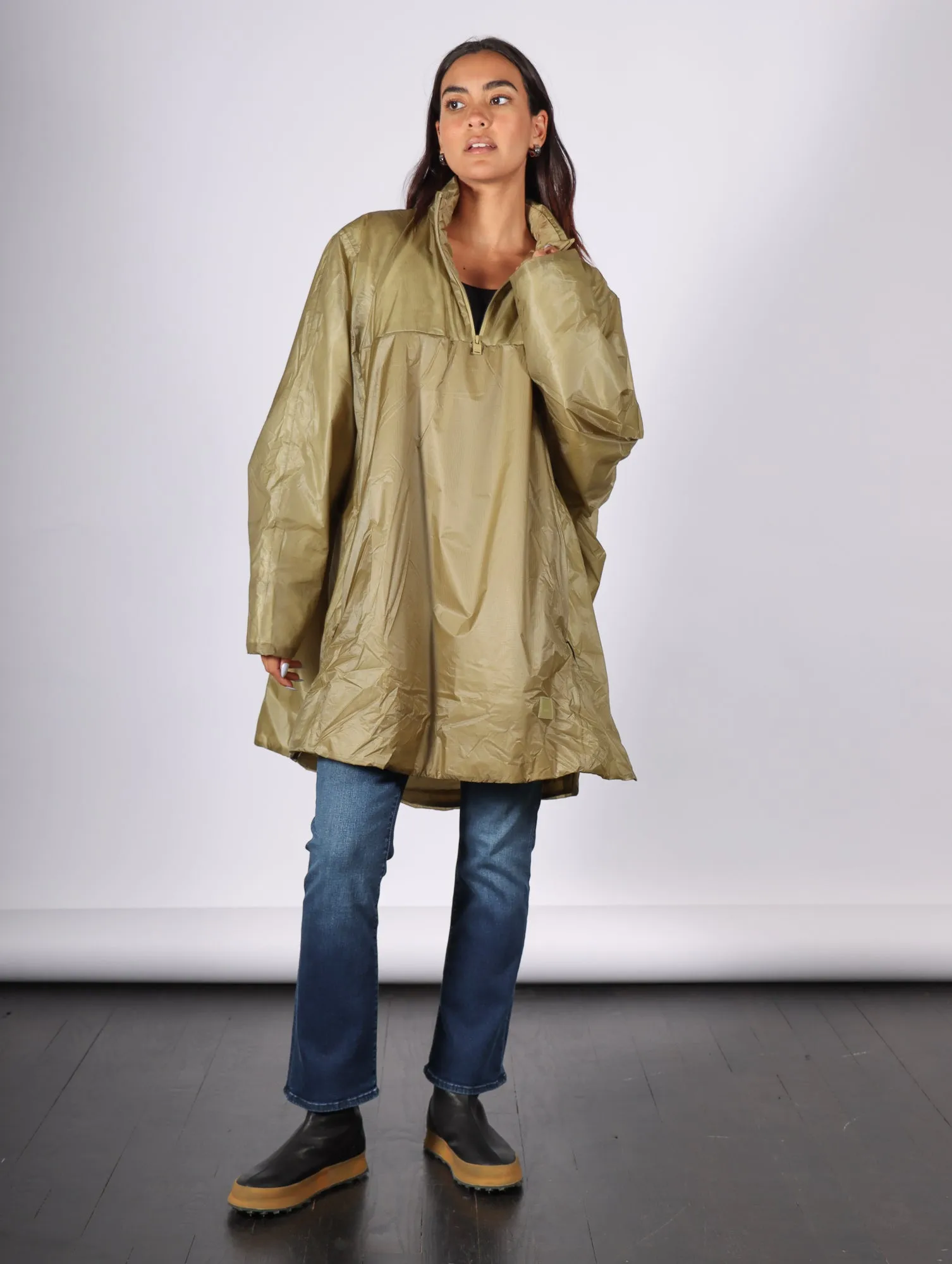 Kauto Insulated Poncho in Khaki by RAINS