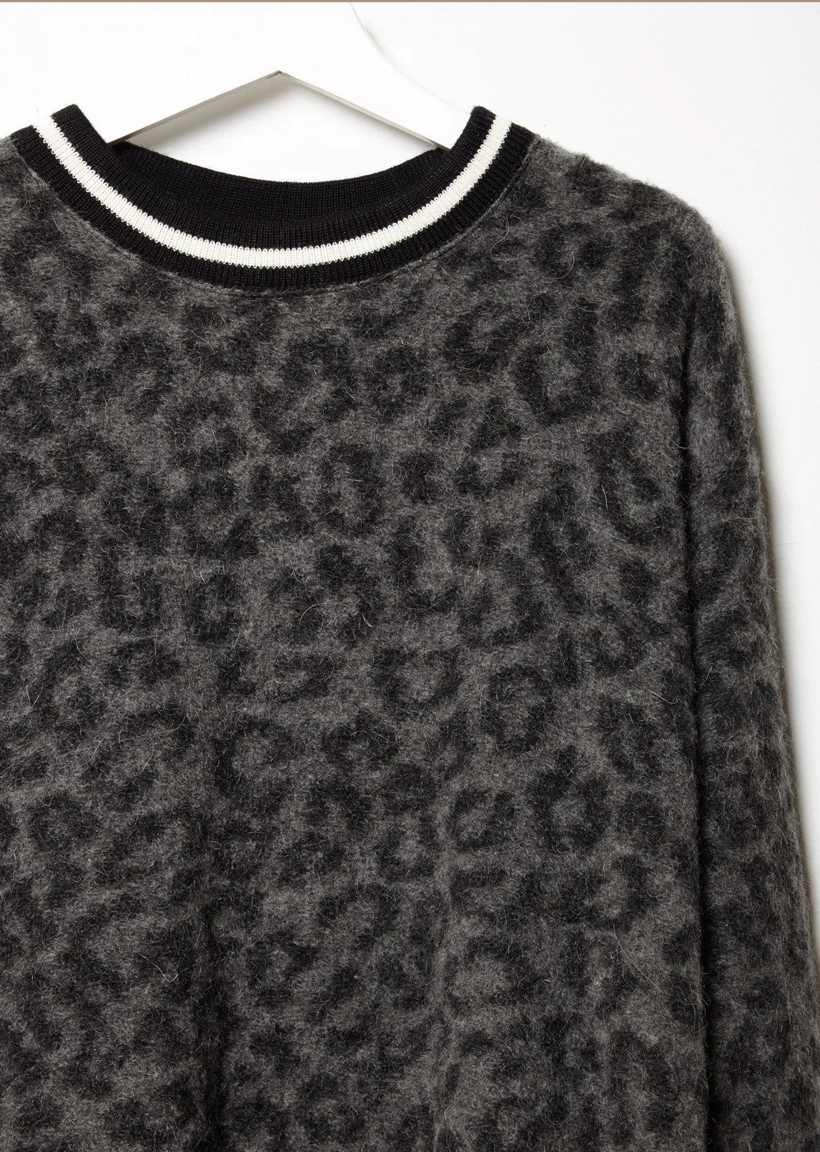 Leopard Sweatshirt