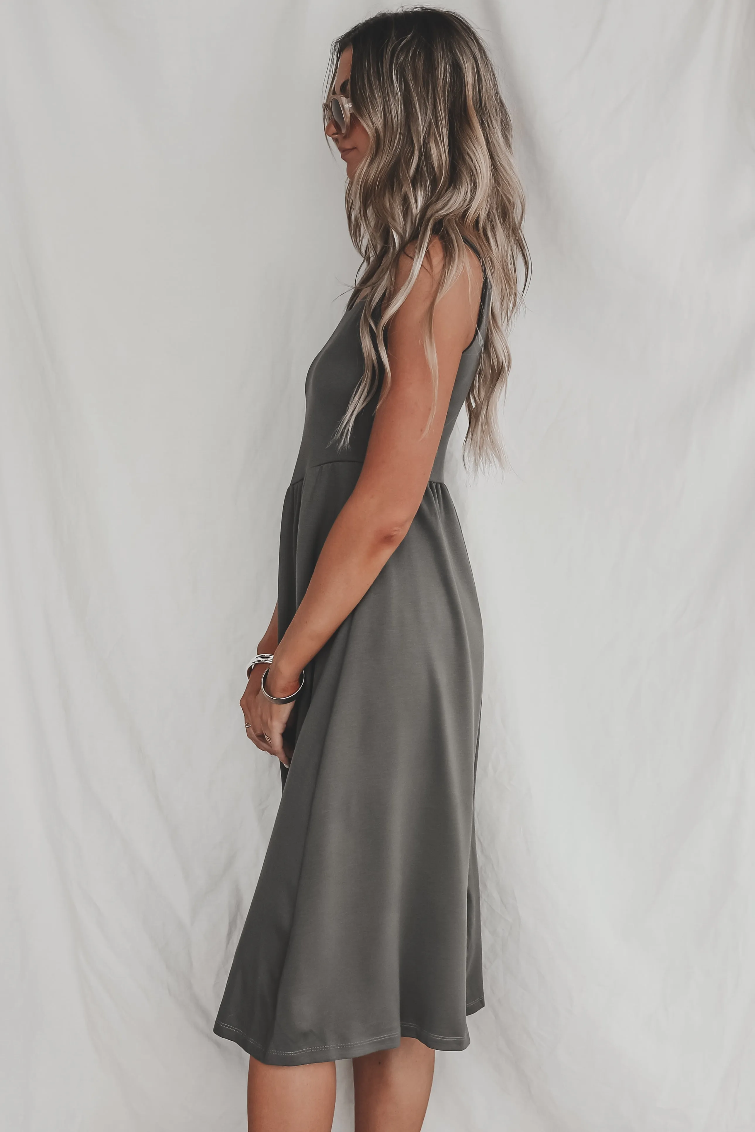 Luxe Comfort Olive Midi Dress