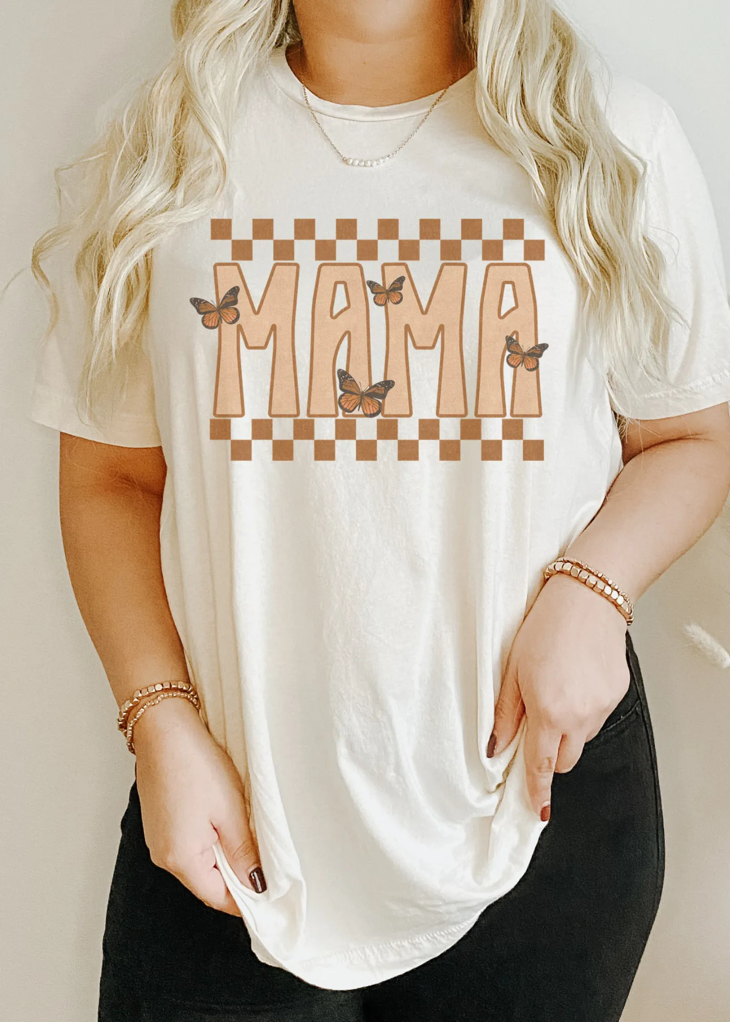 MAMA RETRO BUTTERFLIES MOM TEE