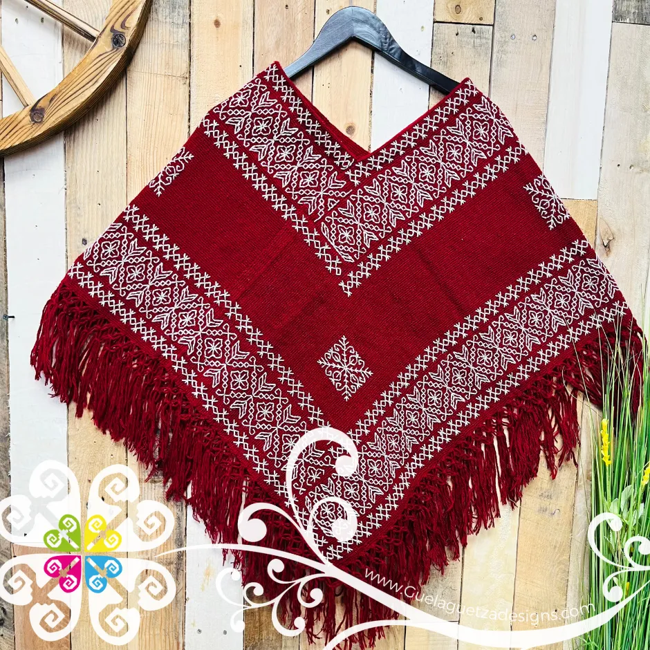 Orillado Puntada Antigua Design Embroider Poncho - Mañanita