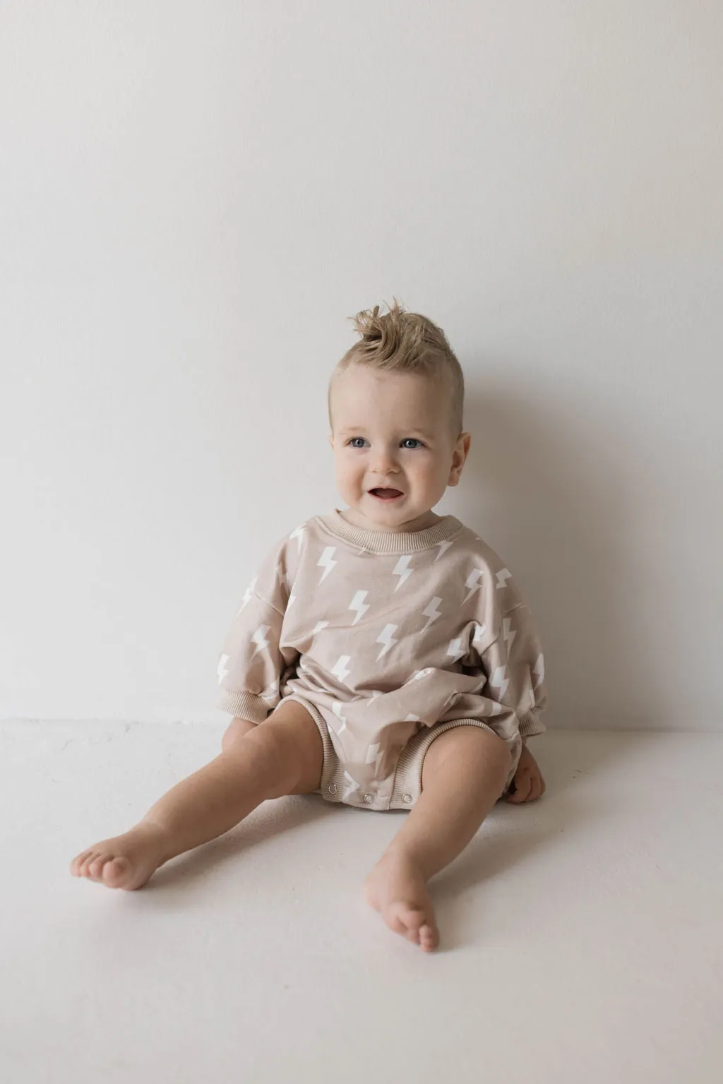 Sweatshirt Romper | Cream Lightning