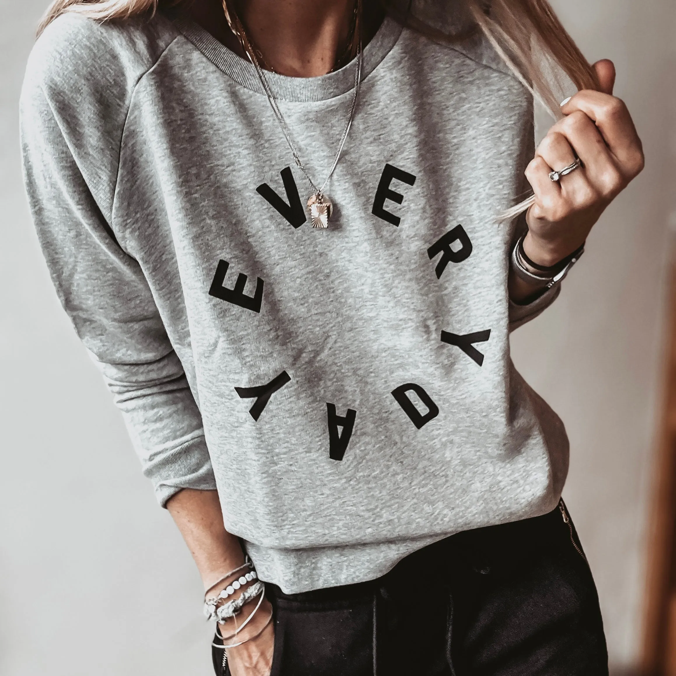 The EVERYDAY GREY sweatshirt *relaxed style* NEW