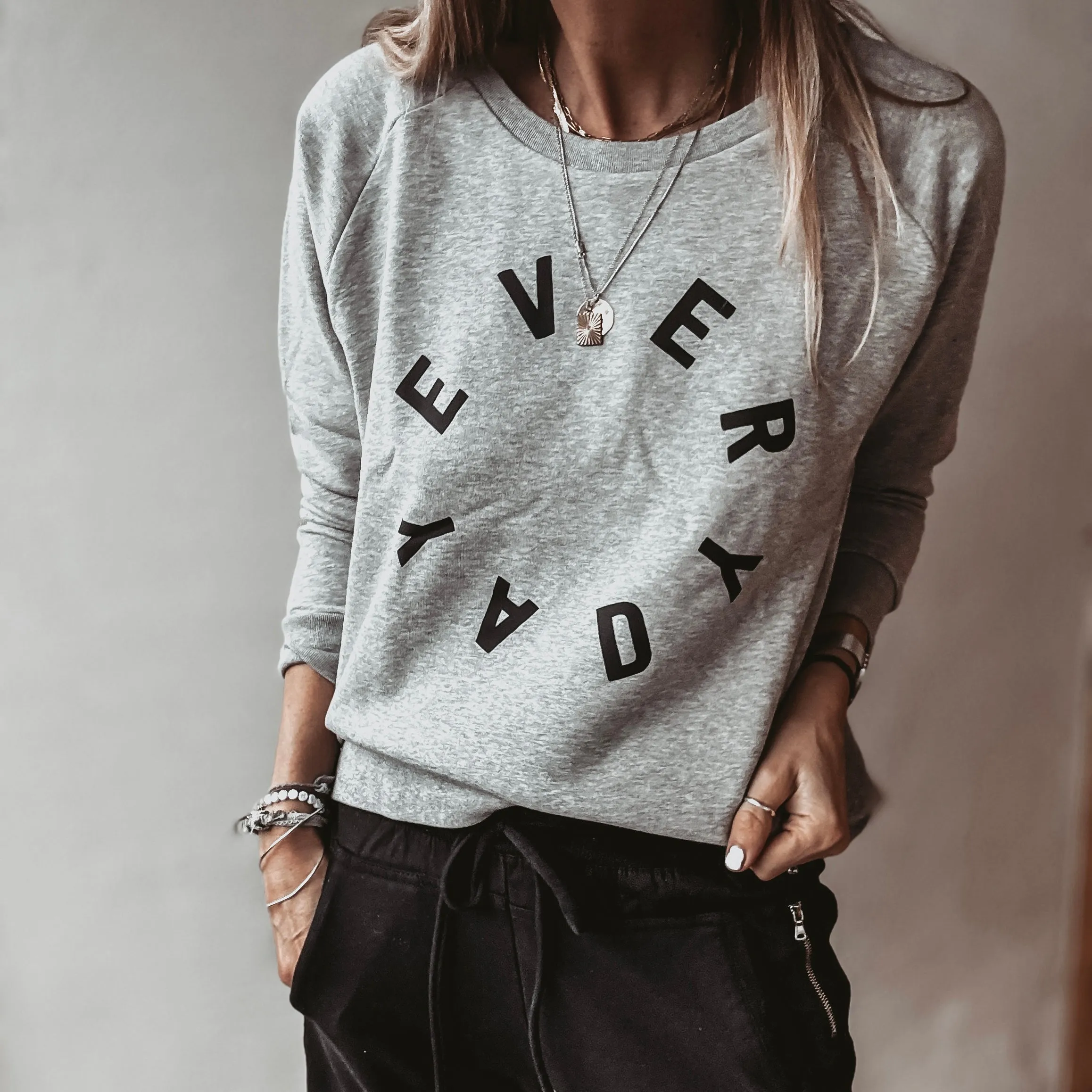 The EVERYDAY GREY sweatshirt *relaxed style* NEW