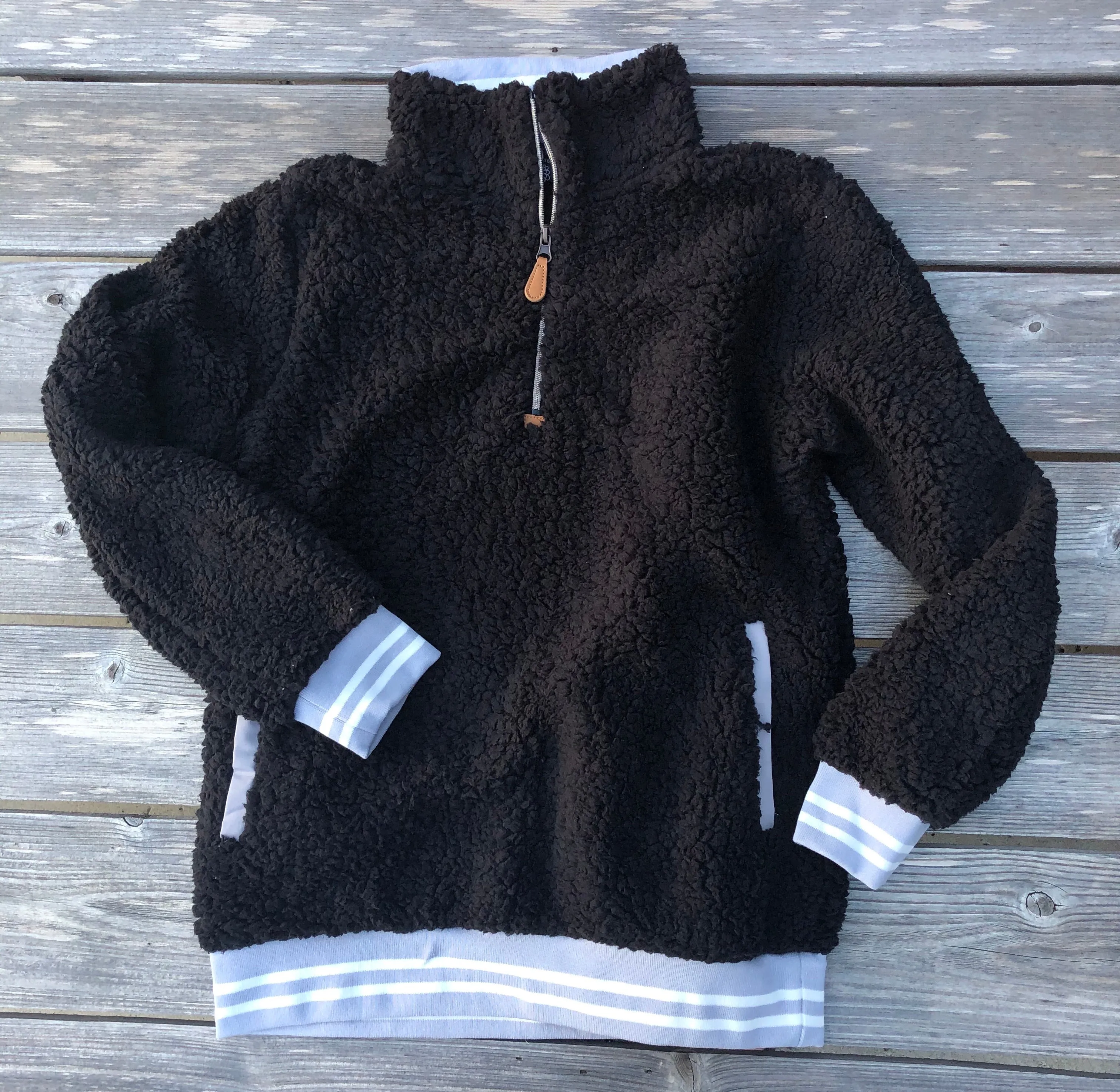 Vintage Sherpa Pullover (Black or Cream)