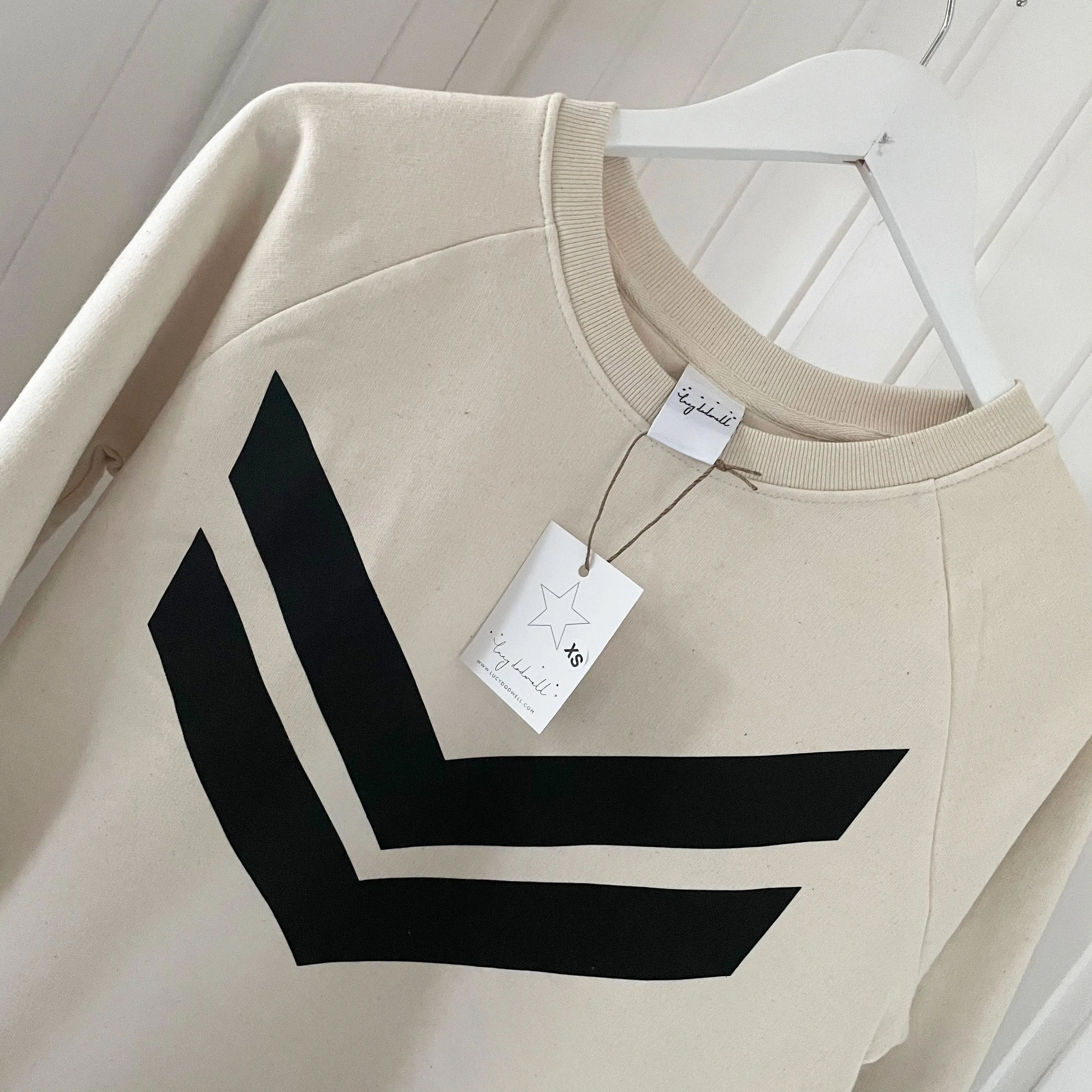 Vintage white sweatshirt with double black chevrons *relaxed style*